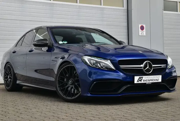 MERCEDES-BENZ C63 2016