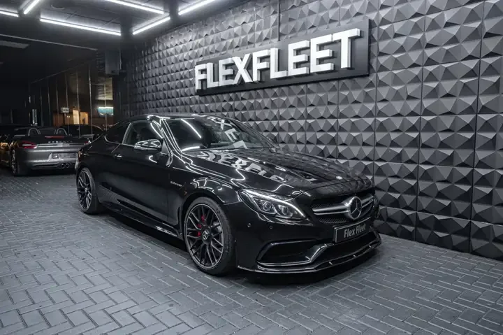 MERCEDES-BENZ C63 — photo 1